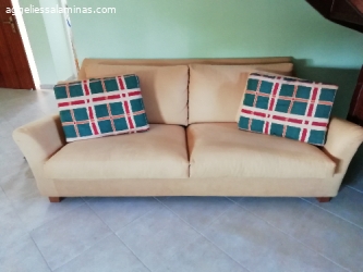 Πωλείται τριθέσιος καναπές
